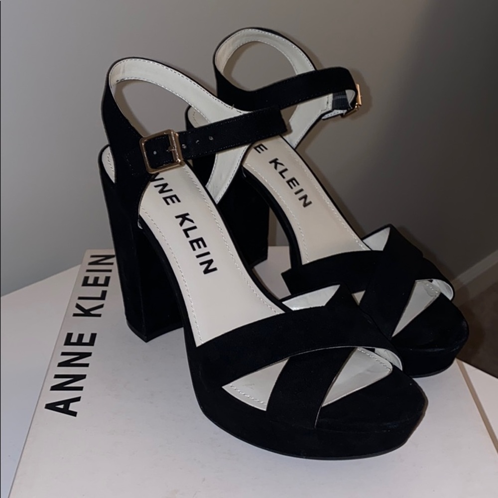 Black Anne Klein Heels